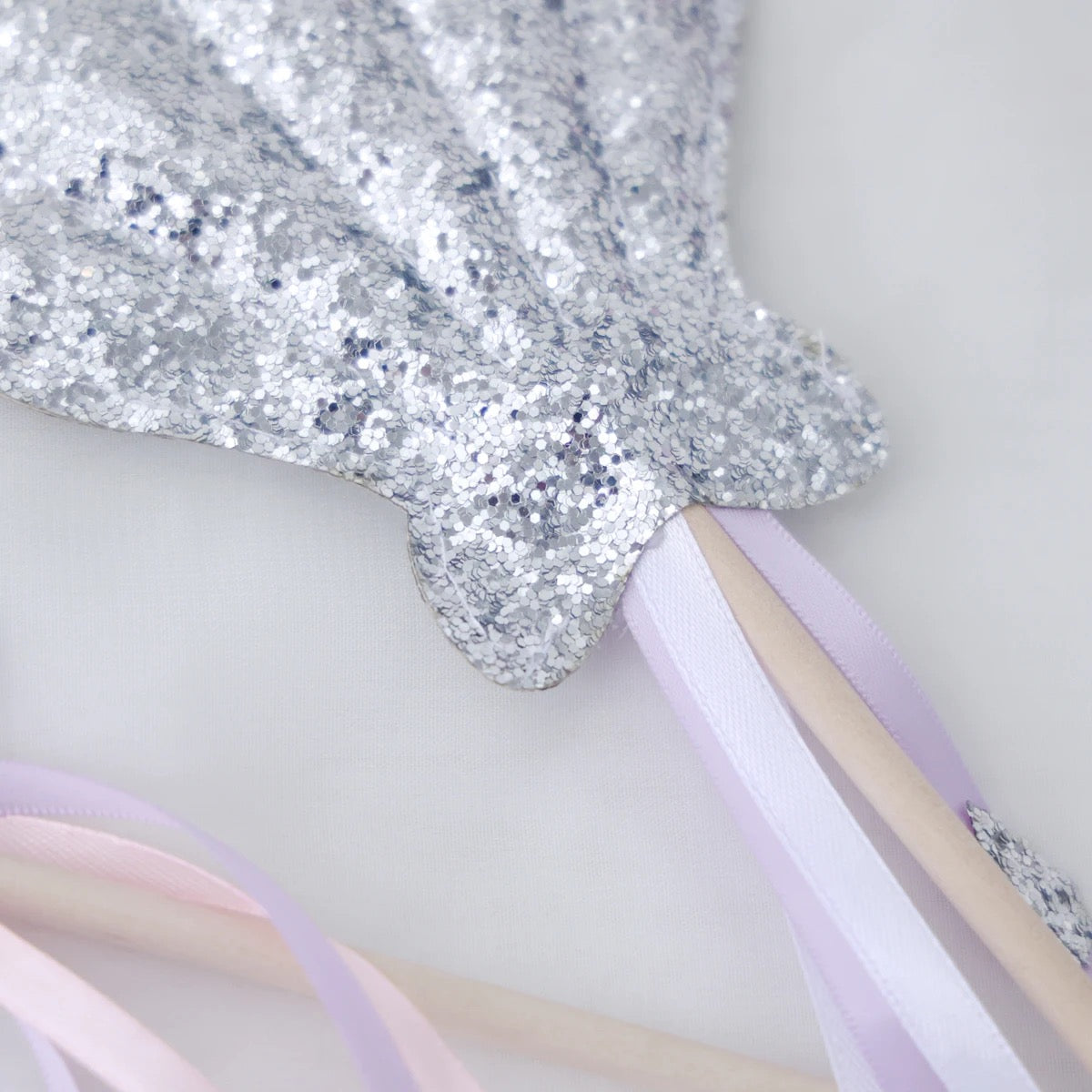 Shell Glitter Wand